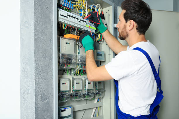 Best Commercial Electrician Services  in Arnold, MO